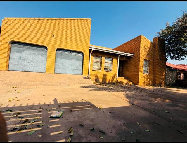 5 BEDROOM HOUSE FOR SALE IN MAMELODI EAST
